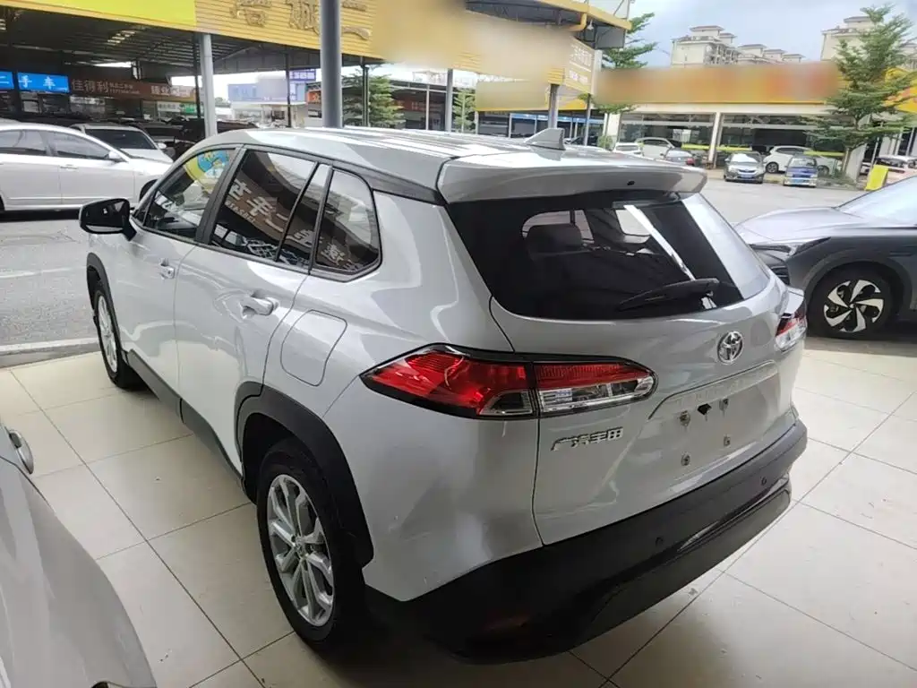 Toyota Frontlander — миниатюра 5