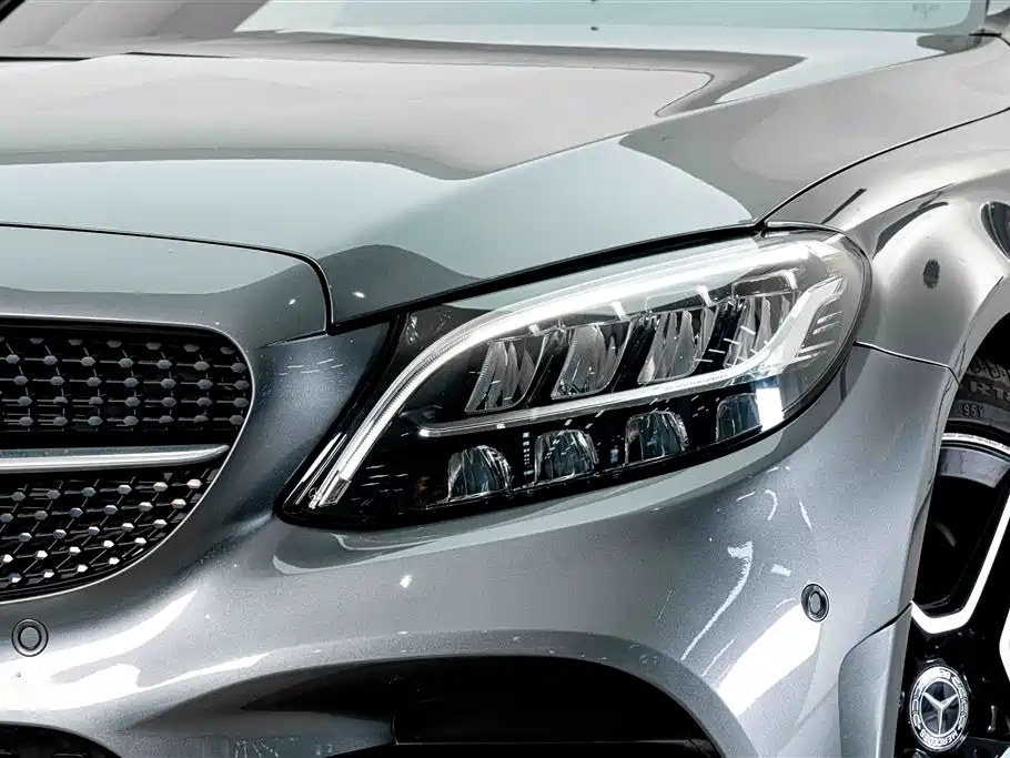 Mercedes-Benz C-Class (Import) — миниатюра 4