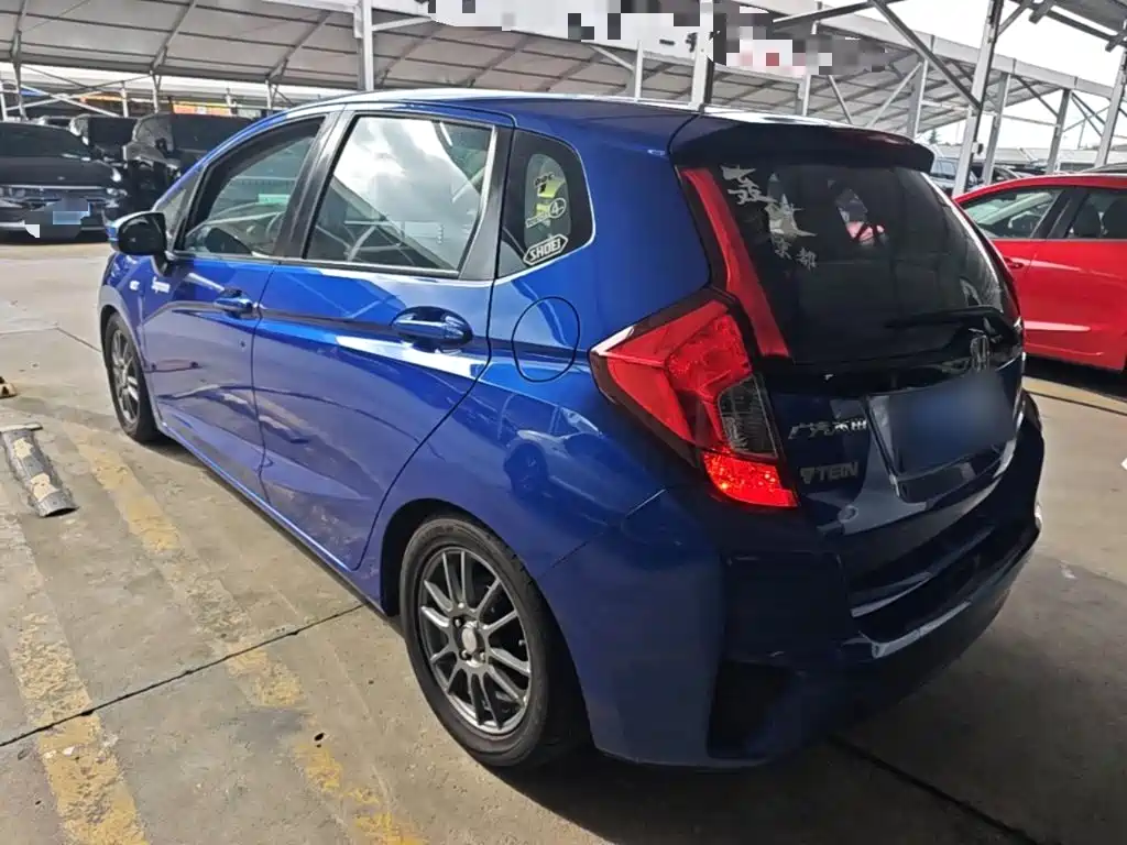 Honda Fit — миниатюра 5