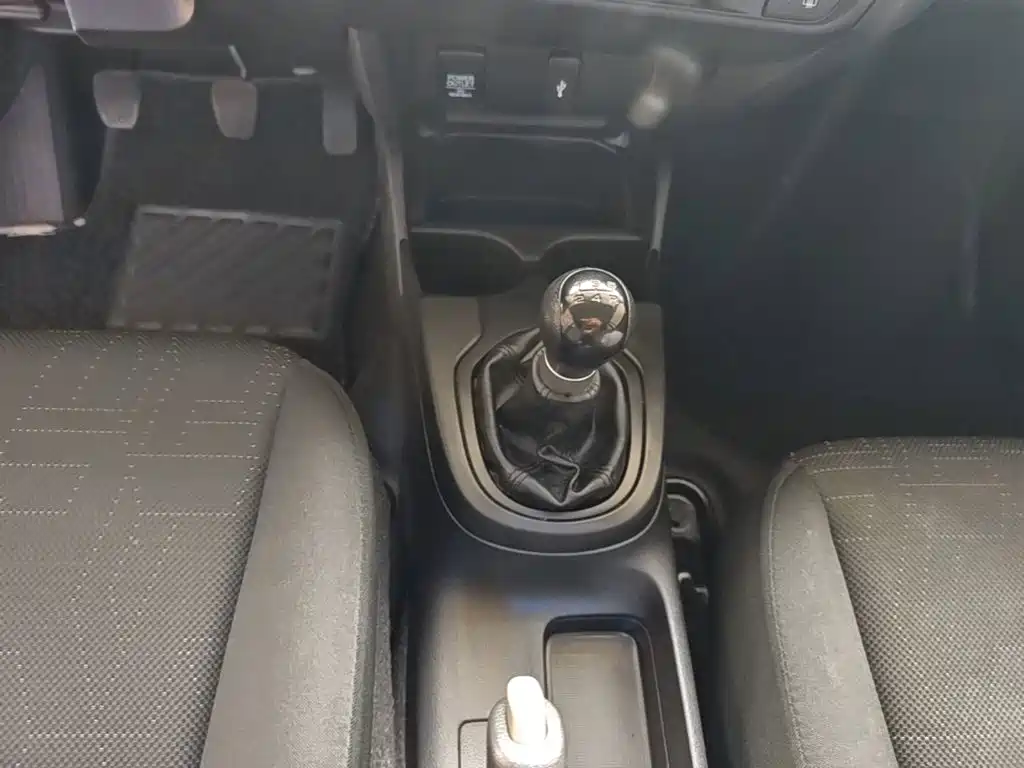 Honda Fit — миниатюра 14