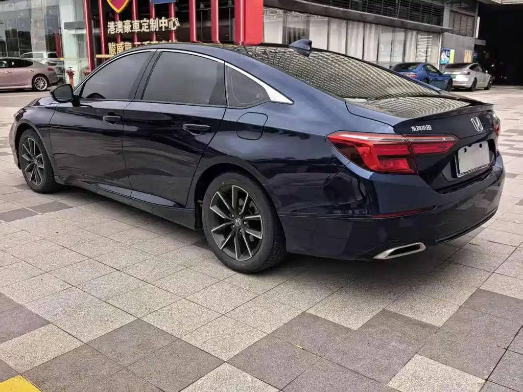 Honda Inspire — миниатюра 10