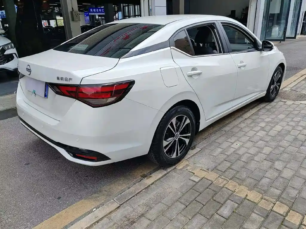 Nissan Sylphy — миниатюра 5