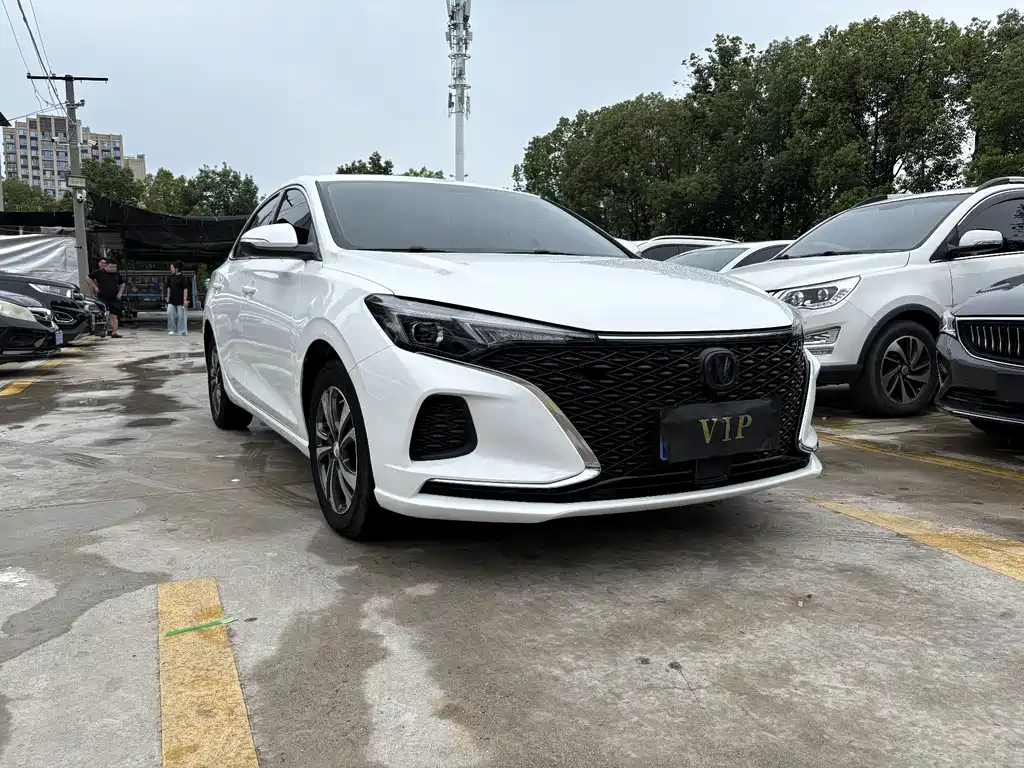 Changan Eado — миниатюра 3