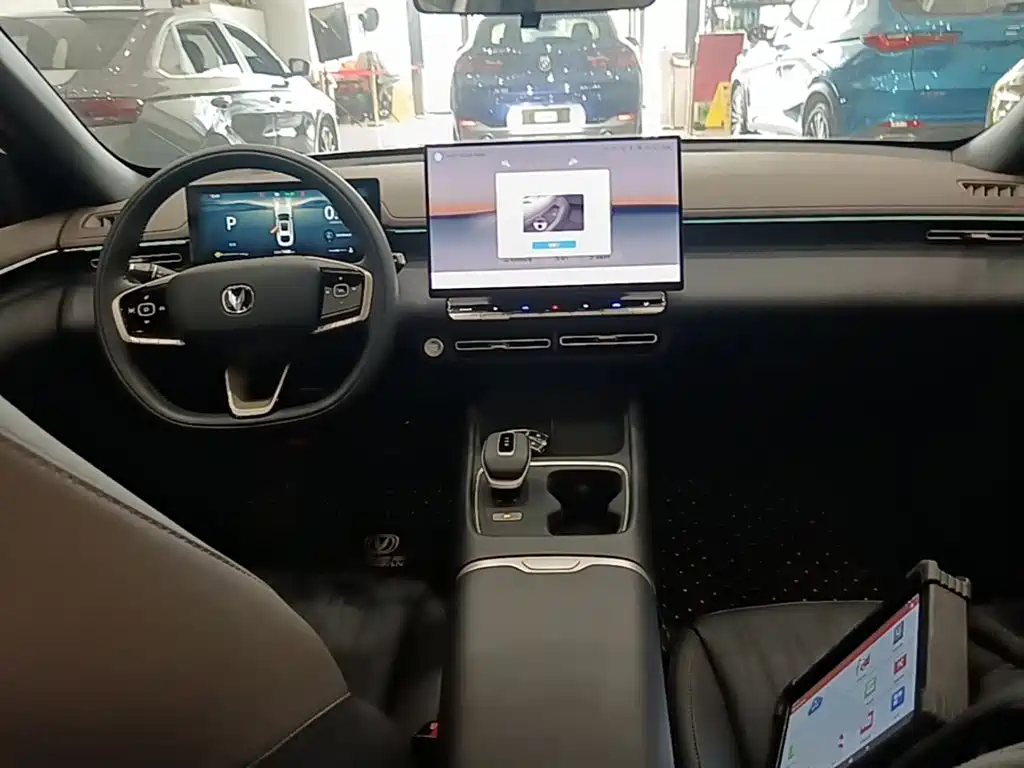 Changan Eado — миниатюра 10
