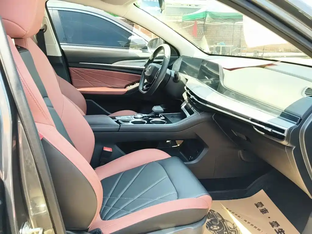 Changan Eado — миниатюра 9