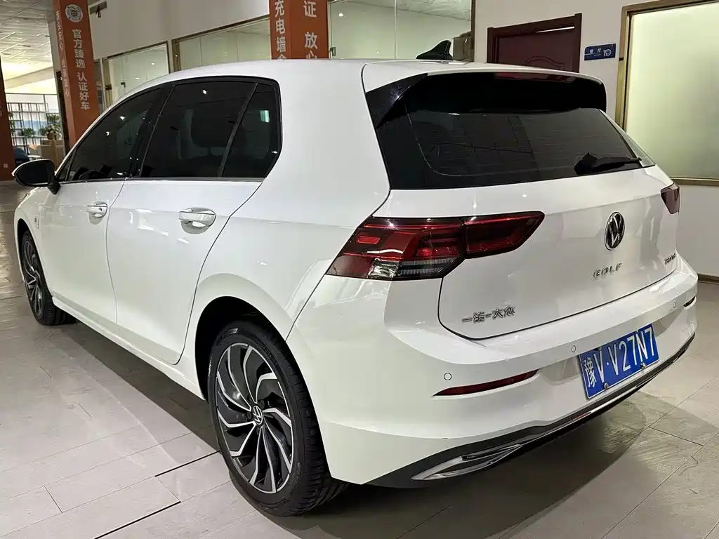 Volkswagen Golf — миниатюра 12