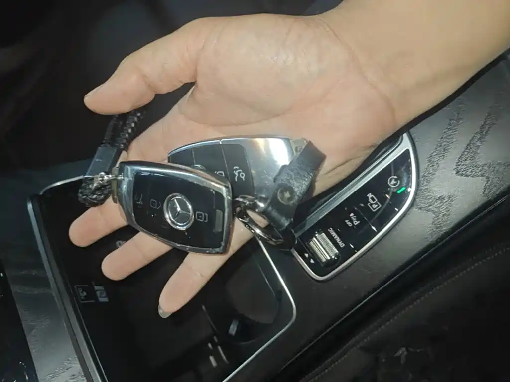 Mercedes-Benz C-Class — миниатюра 9