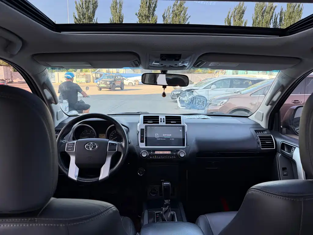 Toyota Prado — миниатюра 5