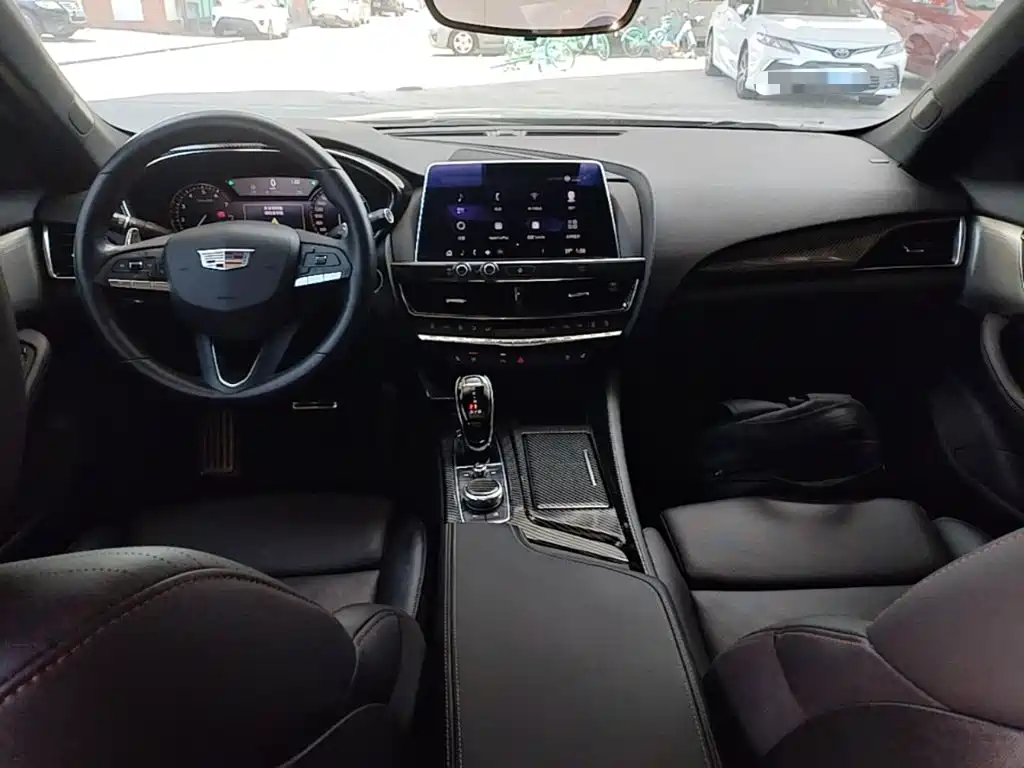 Cadillac CT5 — миниатюра 10