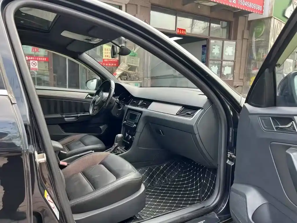Volkswagen Bora — миниатюра 9