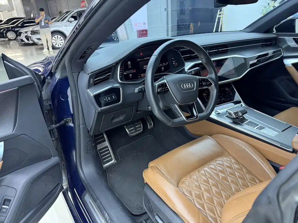 Audi A7L — миниатюра 4