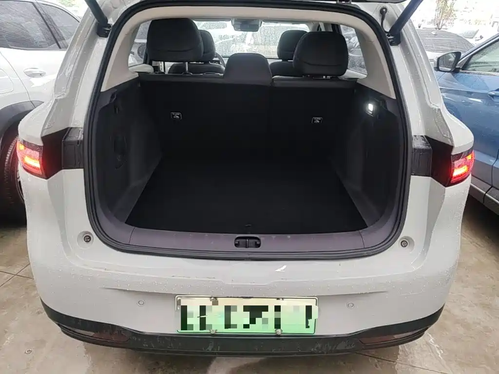 Leapmotor Leapmotor B10 — миниатюра 19