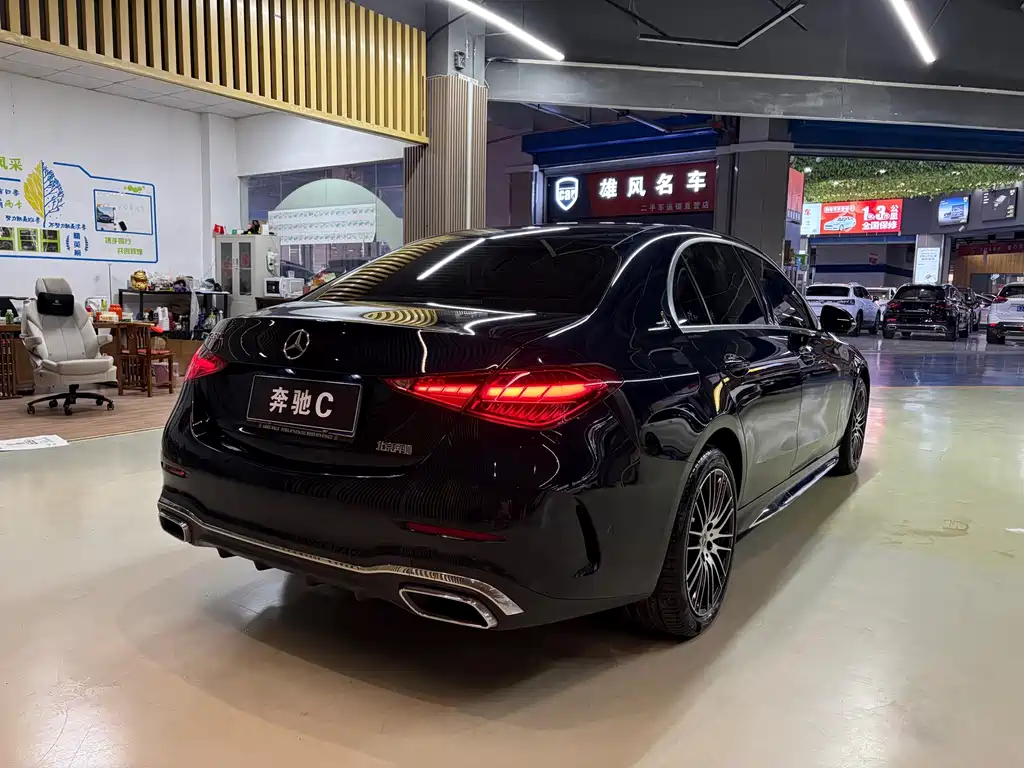 Mercedes-Benz C-Class — миниатюра 8