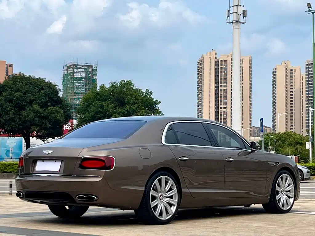 Bentley Flying Spur 2017 4.0T V8 S Standard