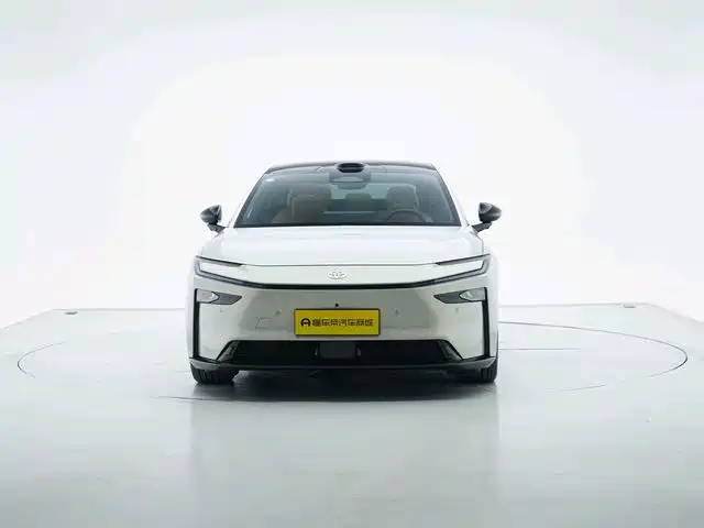 Toyota bZ7 — миниатюра 7