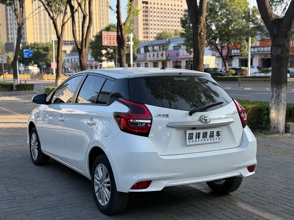 Toyota Vios FS — миниатюра 6