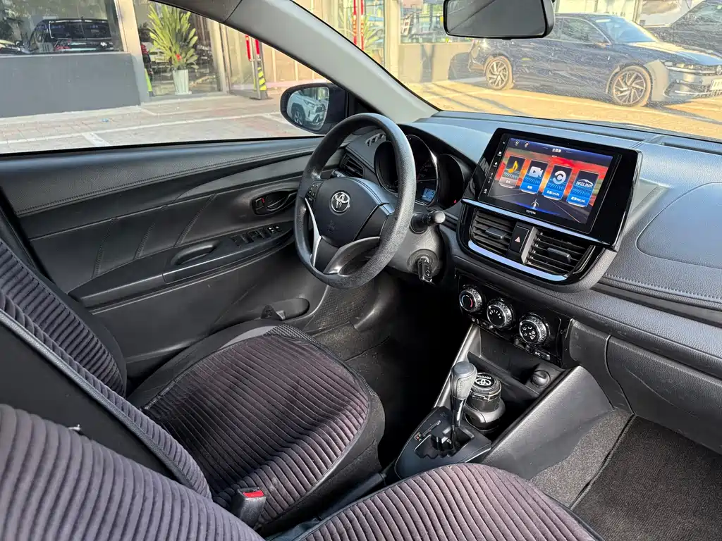 Toyota Vios FS — миниатюра 16