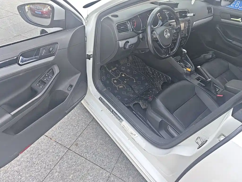 Volkswagen Sagitar — миниатюра 16