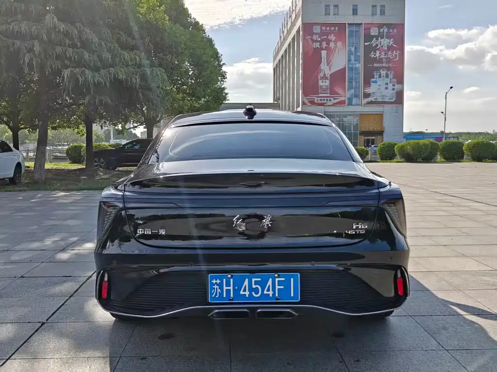 Hongqi Hongqi H6 — миниатюра 8