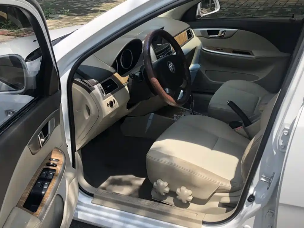 Buick Excelle — миниатюра 13