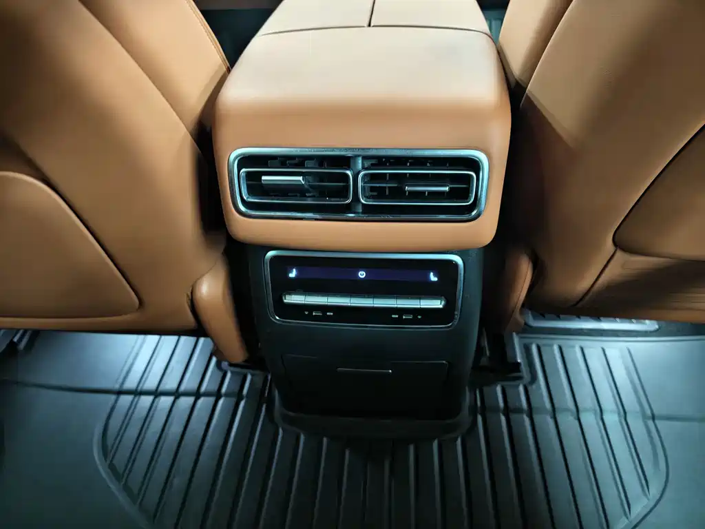 Li Auto Li L7 — миниатюра 8