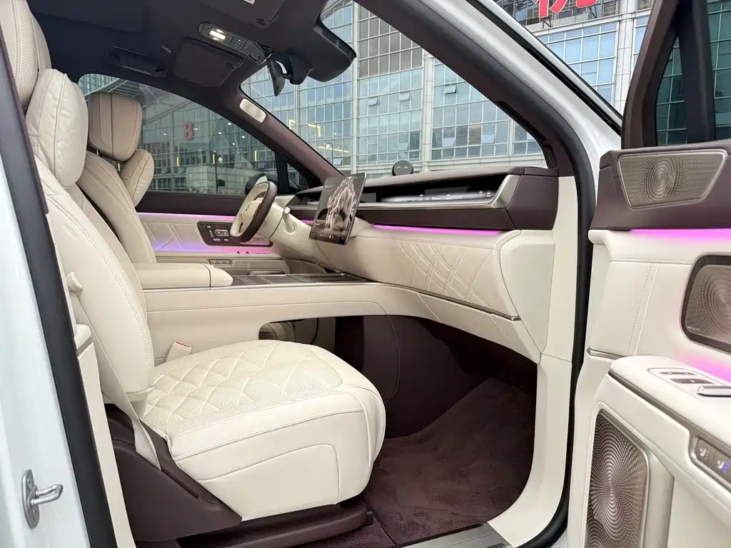 NIO ES9 — миниатюра 12