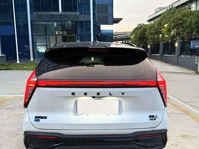 Geely Boyue L — миниатюра 5
