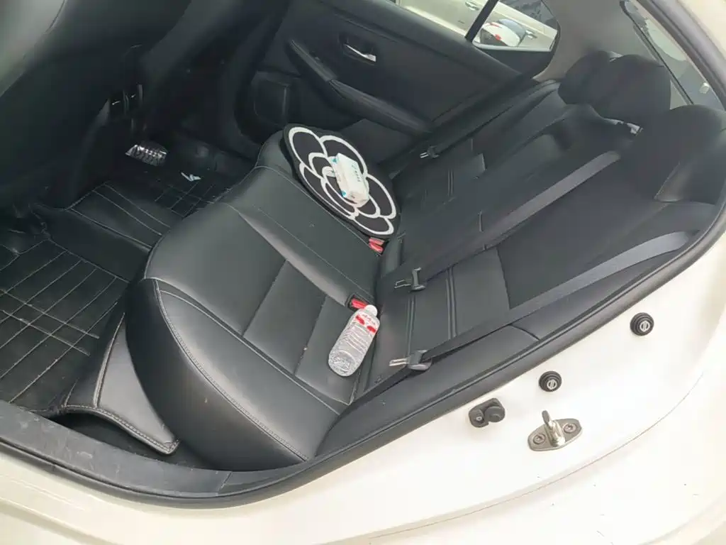 Nissan Sylphy — миниатюра 17
