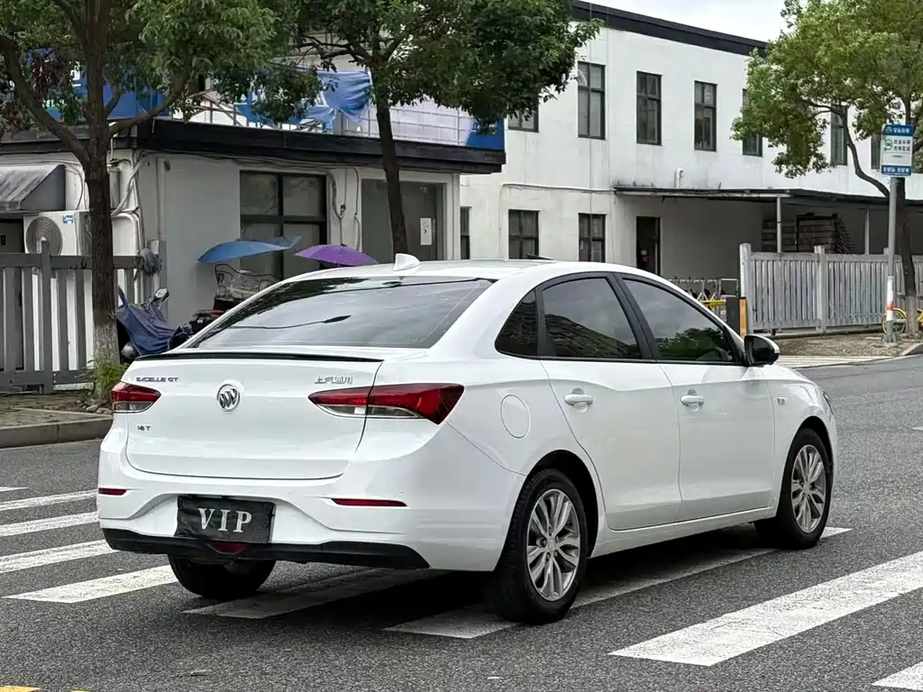 Buick Excelle — миниатюра 12