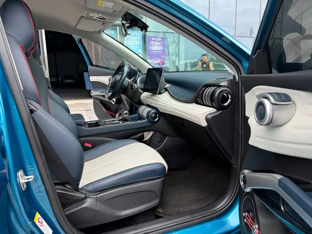 BYD Yuan Plus — миниатюра 11