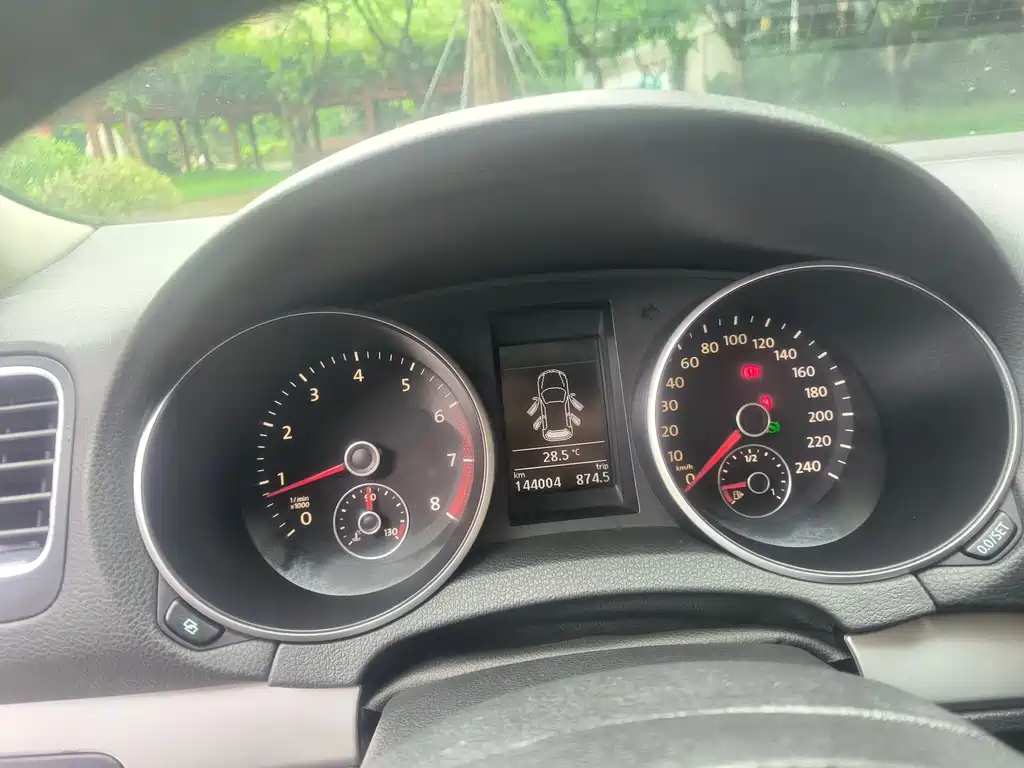Volkswagen Golf — миниатюра 17