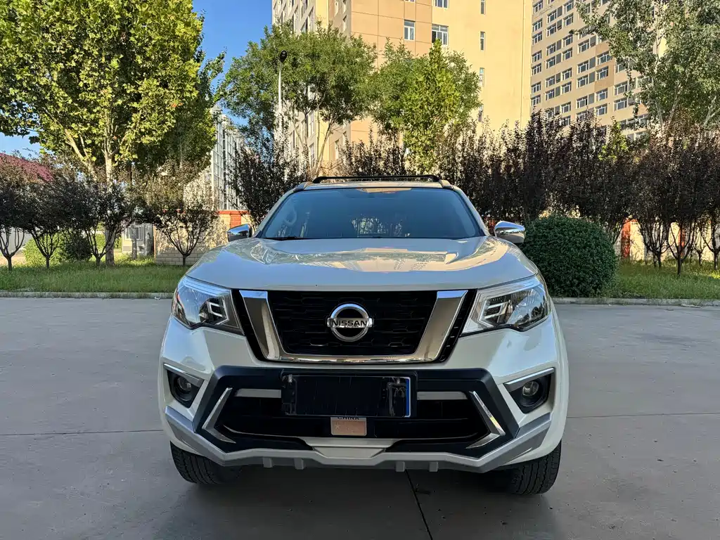 Nissan Terra — миниатюра 3