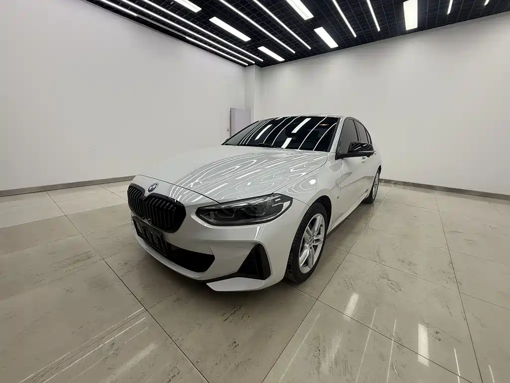 BMW 1 Series 2021