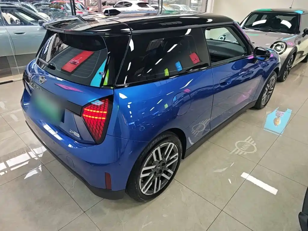 MINI MINI COOPER EV — миниатюра 7
