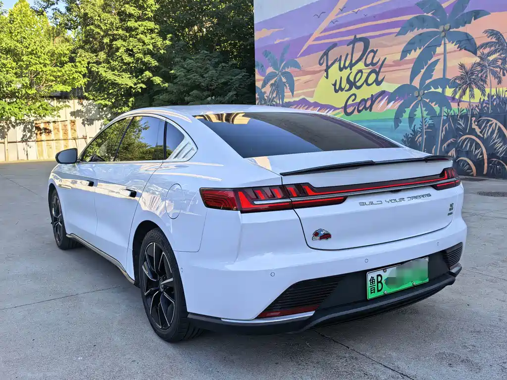 BYD Han — миниатюра 6