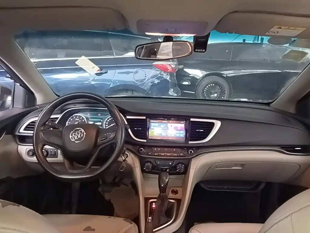 Buick Excelle — миниатюра 10