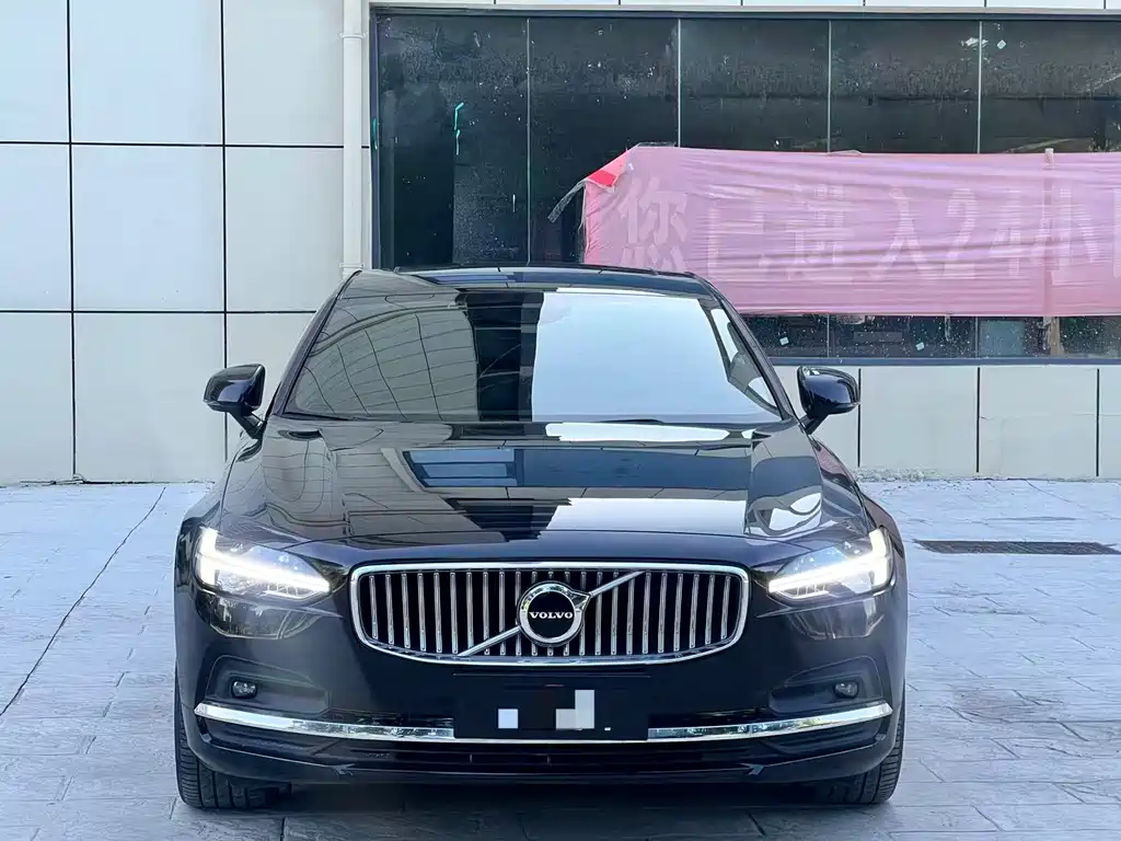 Volvo S90 — миниатюра 2