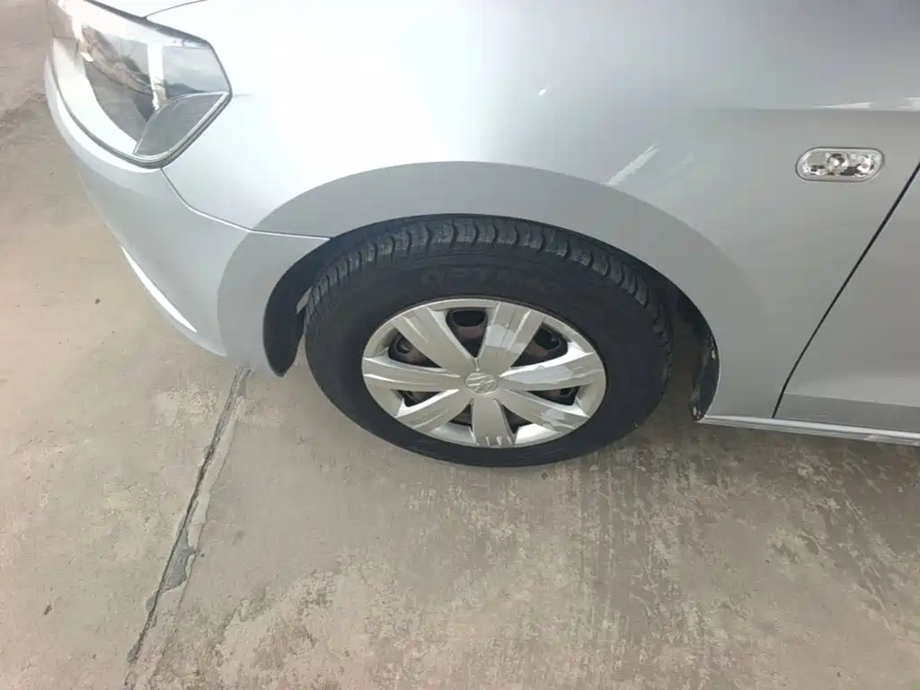 Volkswagen Jetta — миниатюра 23