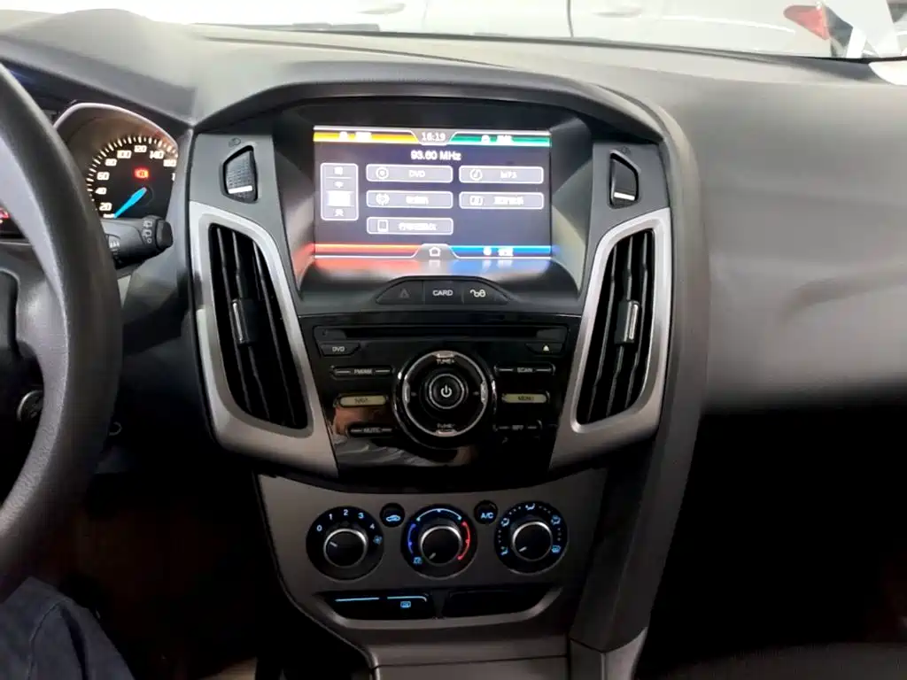 Ford Focus — миниатюра 13