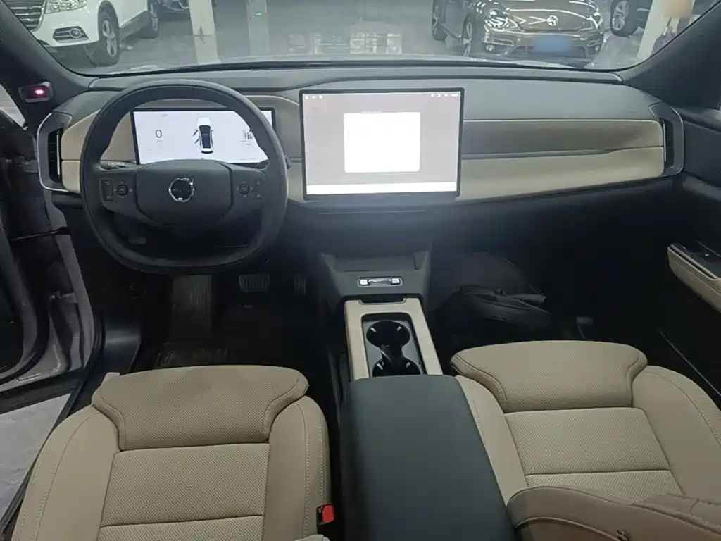 Volvo XC70 2026 Plus