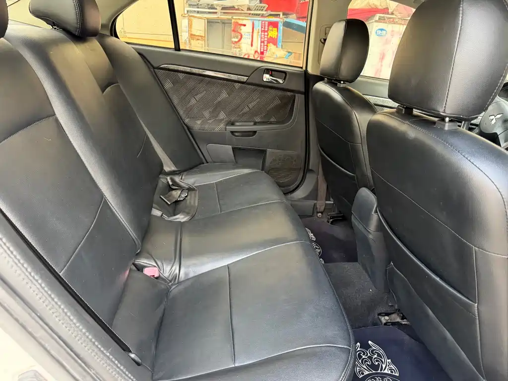 Mitsubishi Lancer EX — миниатюра 12
