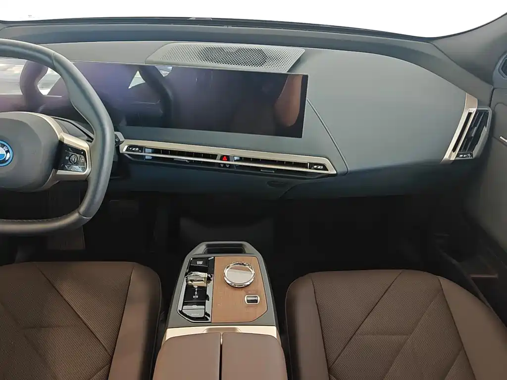 BMW iX — миниатюра 9