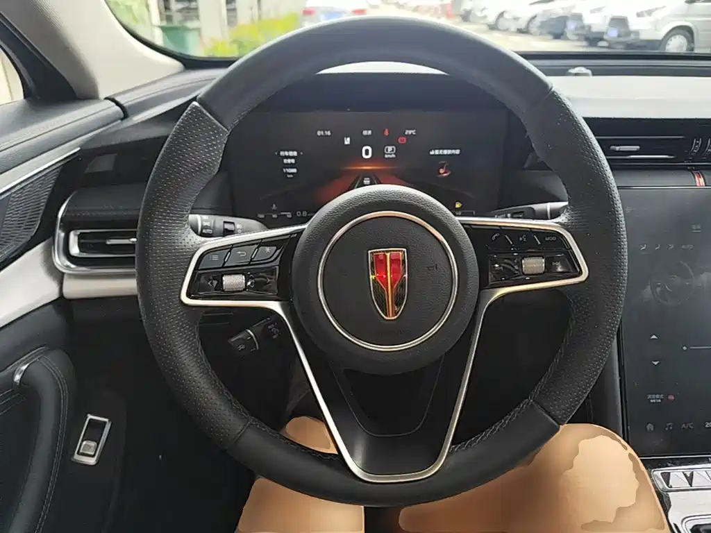Hongqi Hongqi H5 — миниатюра 11