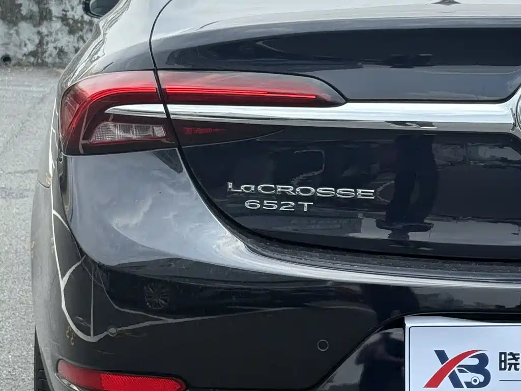 Buick LaCrosse 2021 652T Luxury