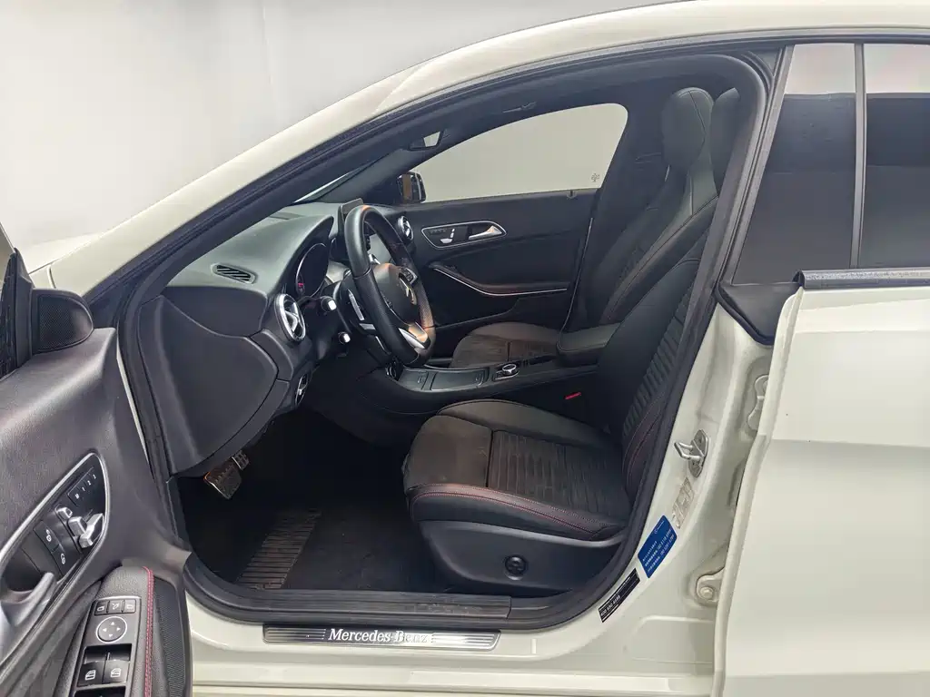 Mercedes-Benz CLA (Import) — миниатюра 15