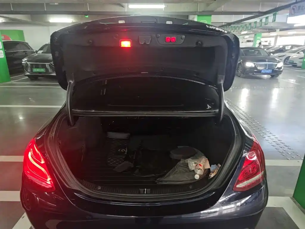 Mercedes-Benz C-Class — миниатюра 15