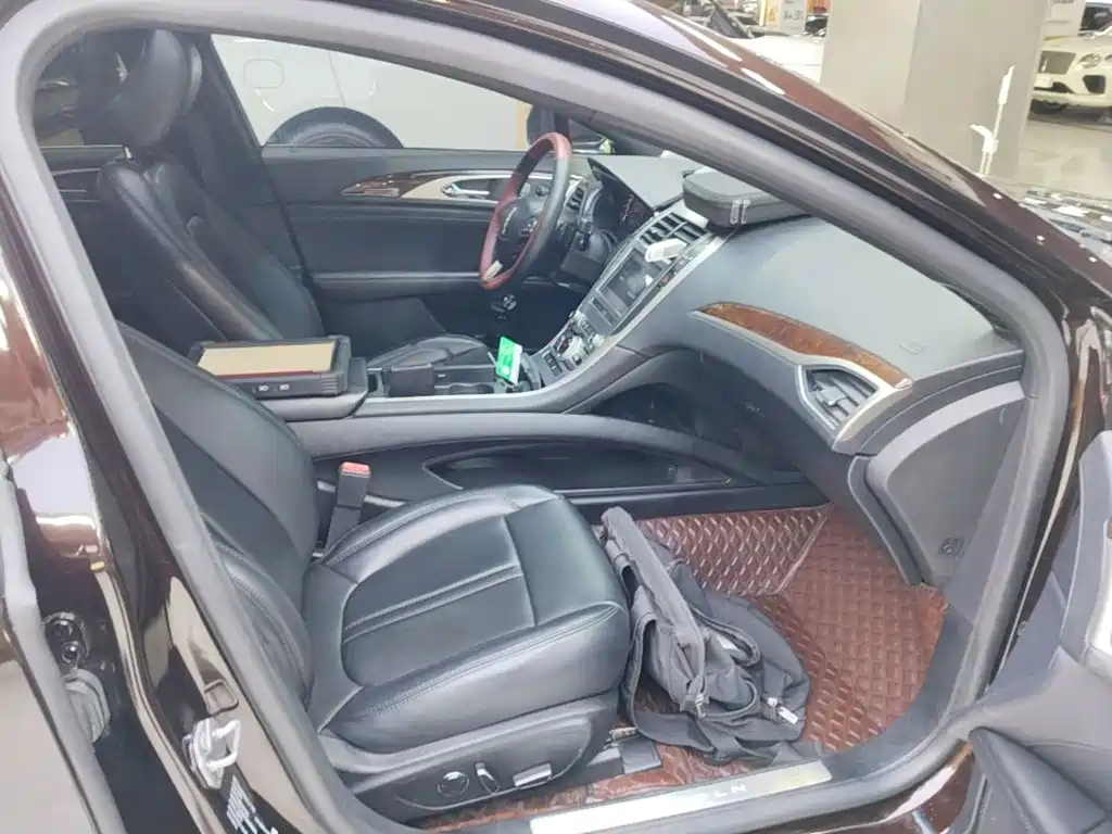 Lincoln MKZ — миниатюра 25