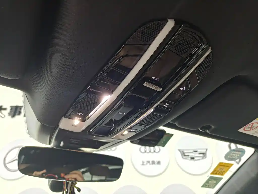 Porsche Cayenne Hybrid — миниатюра 25