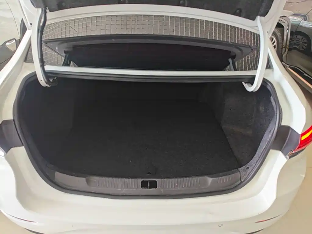 Buick Excelle — миниатюра 19