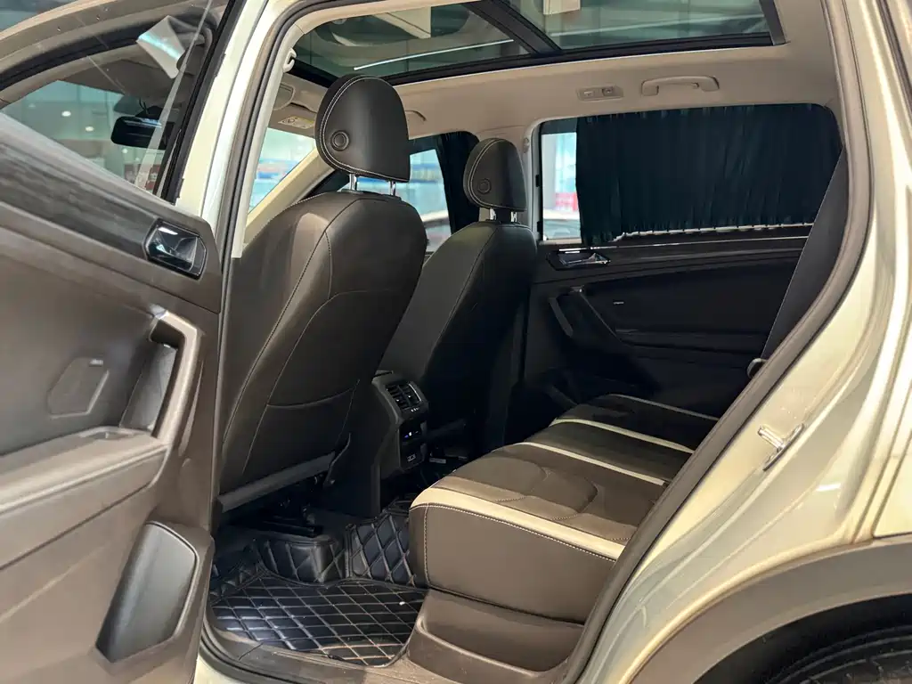 Volkswagen Tiguan L — миниатюра 10